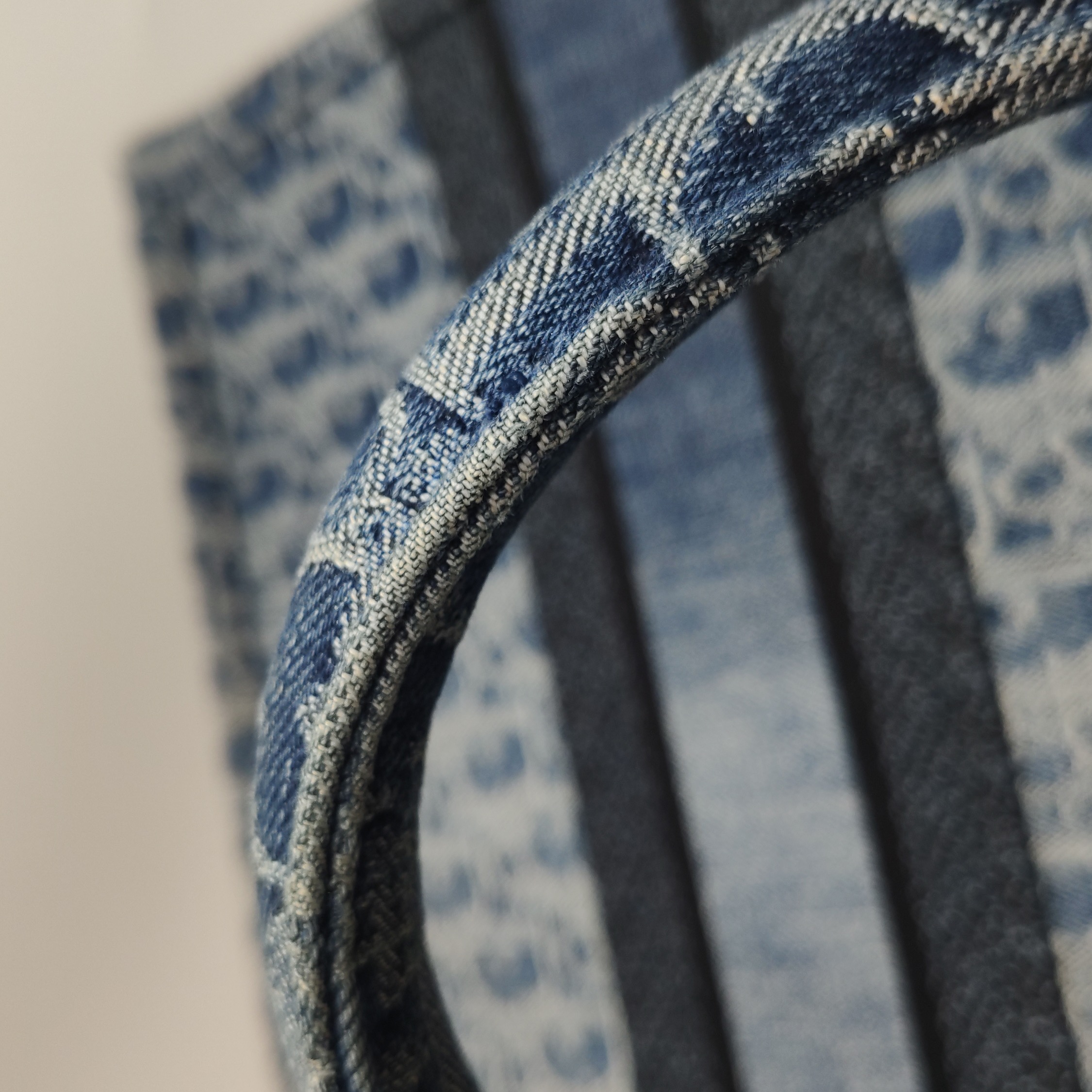Christian Dior Book Tote Embroidered Canvas Medium — photo 13 of 17