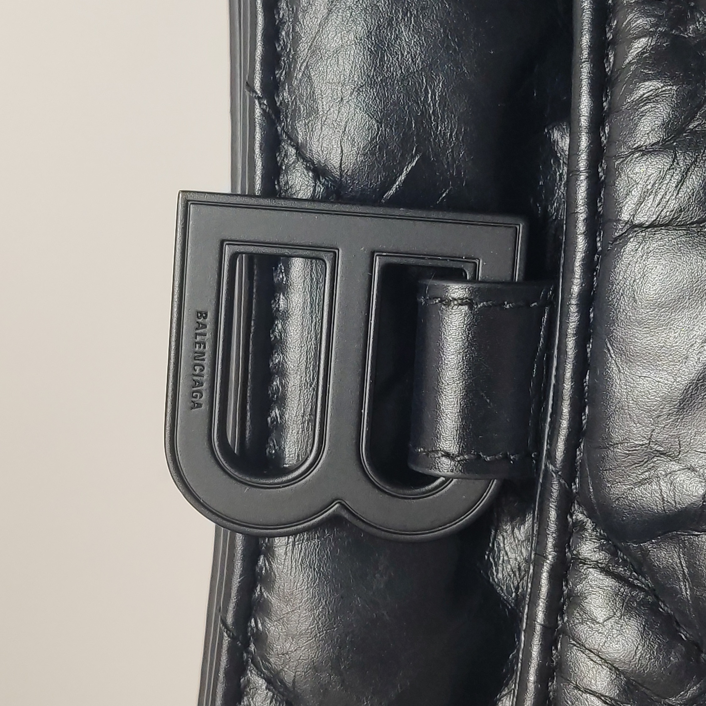 Balenciaga Crush Chain Flap Bag Quilted Crushed Calfskin Medium — photo 10 of 15