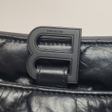 Balenciaga Crush Chain Flap Bag Quilted Crushed Calfskin Medium — thumbnail 10