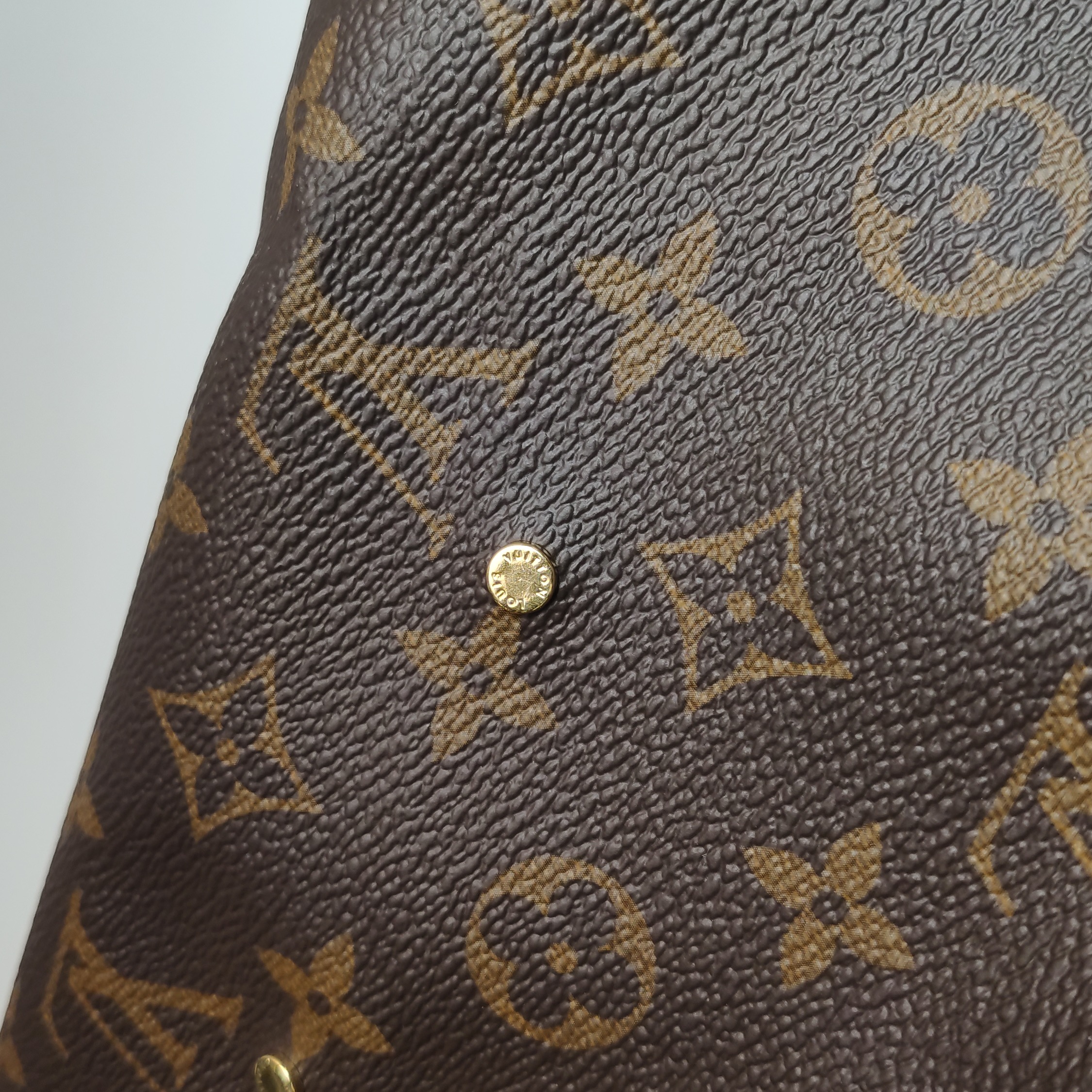Louis Vuitton(LV) Atlantis Handbag Monogram Canvas GM — photo 11 of 15
