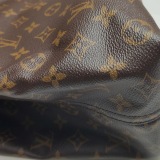 Louis Vuitton(LV) Atlantis Handbag Monogram Canvas GM — thumbnail 14