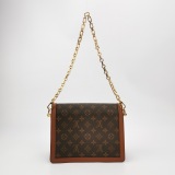 Louis Vuitton(LV) Dauphine Shoulder Bag Reverse Monogram Canvas MM — thumbnail 5