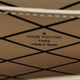 Louis Vuitton(LV) Vertical Trunk Pochette Epi Leather — thumbnail 8