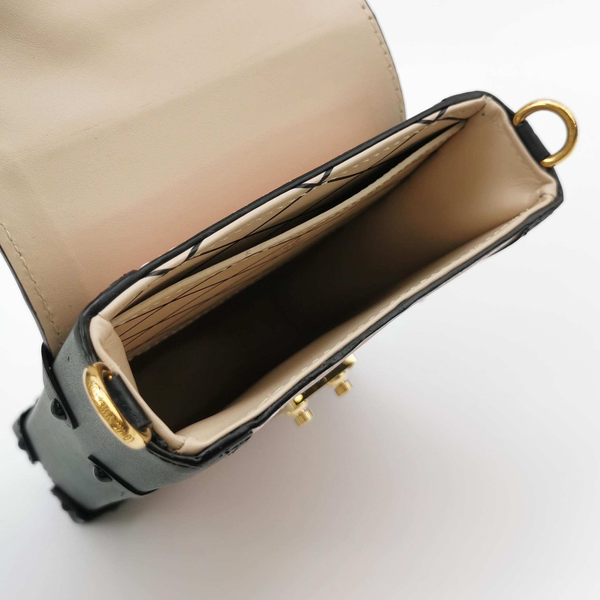 Louis Vuitton(LV) Vertical Trunk Pochette Epi Leather — photo 6 of 13