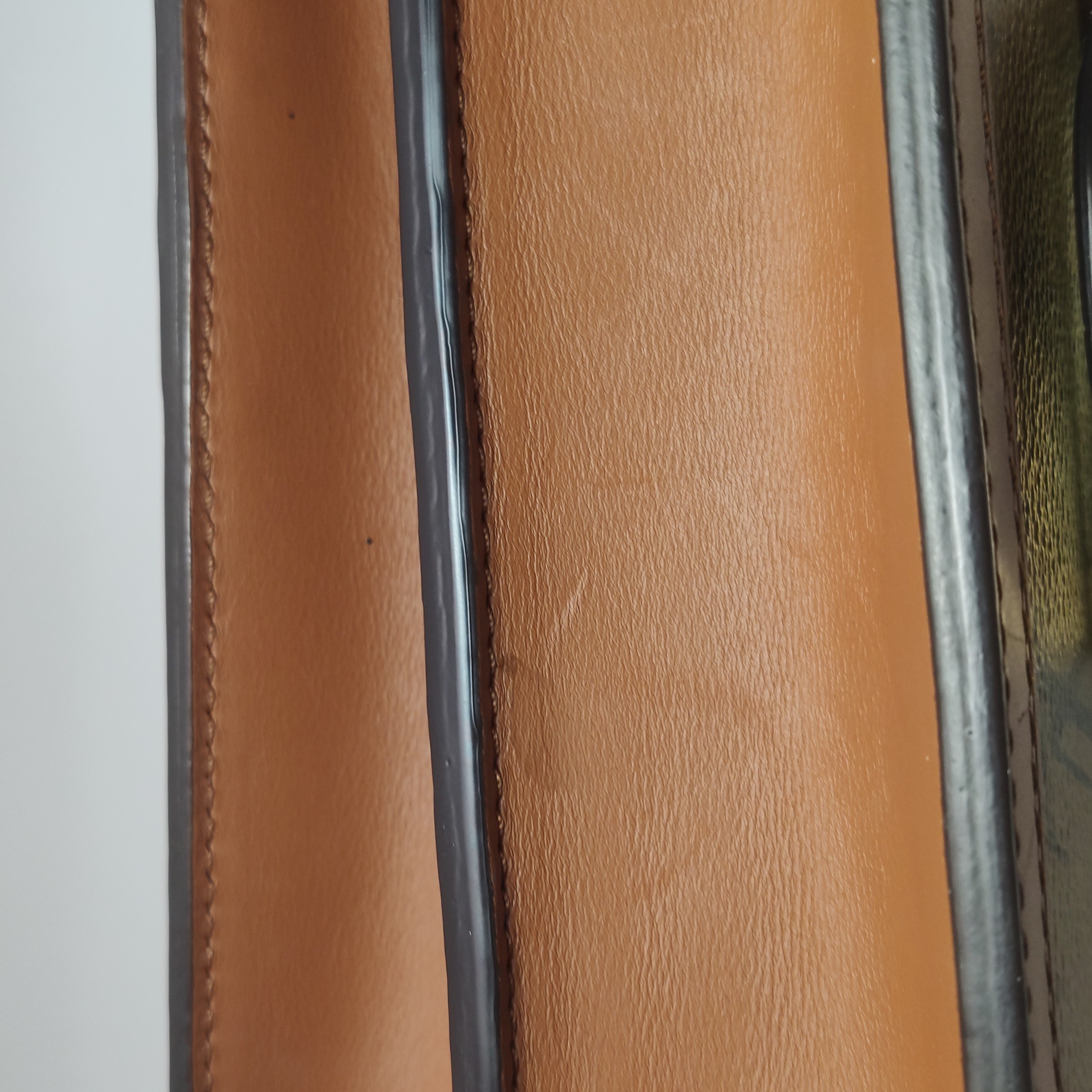 Louis Vuitton(LV) Dauphine Shoulder Bag Reverse Monogram Canvas MM — photo 20 of 23