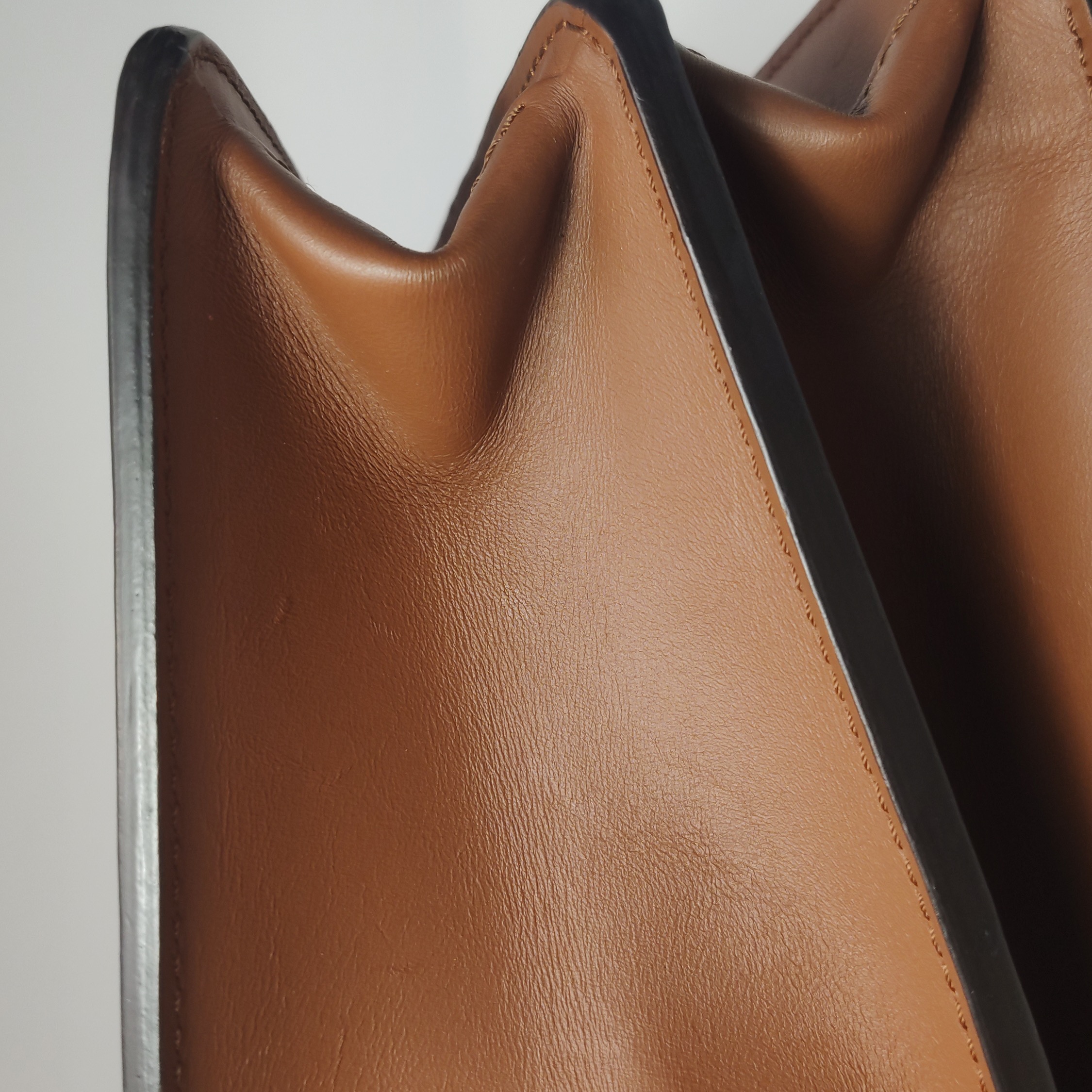Louis Vuitton(LV) Dauphine Shoulder Bag Reverse Monogram Canvas MM — photo 21 of 23