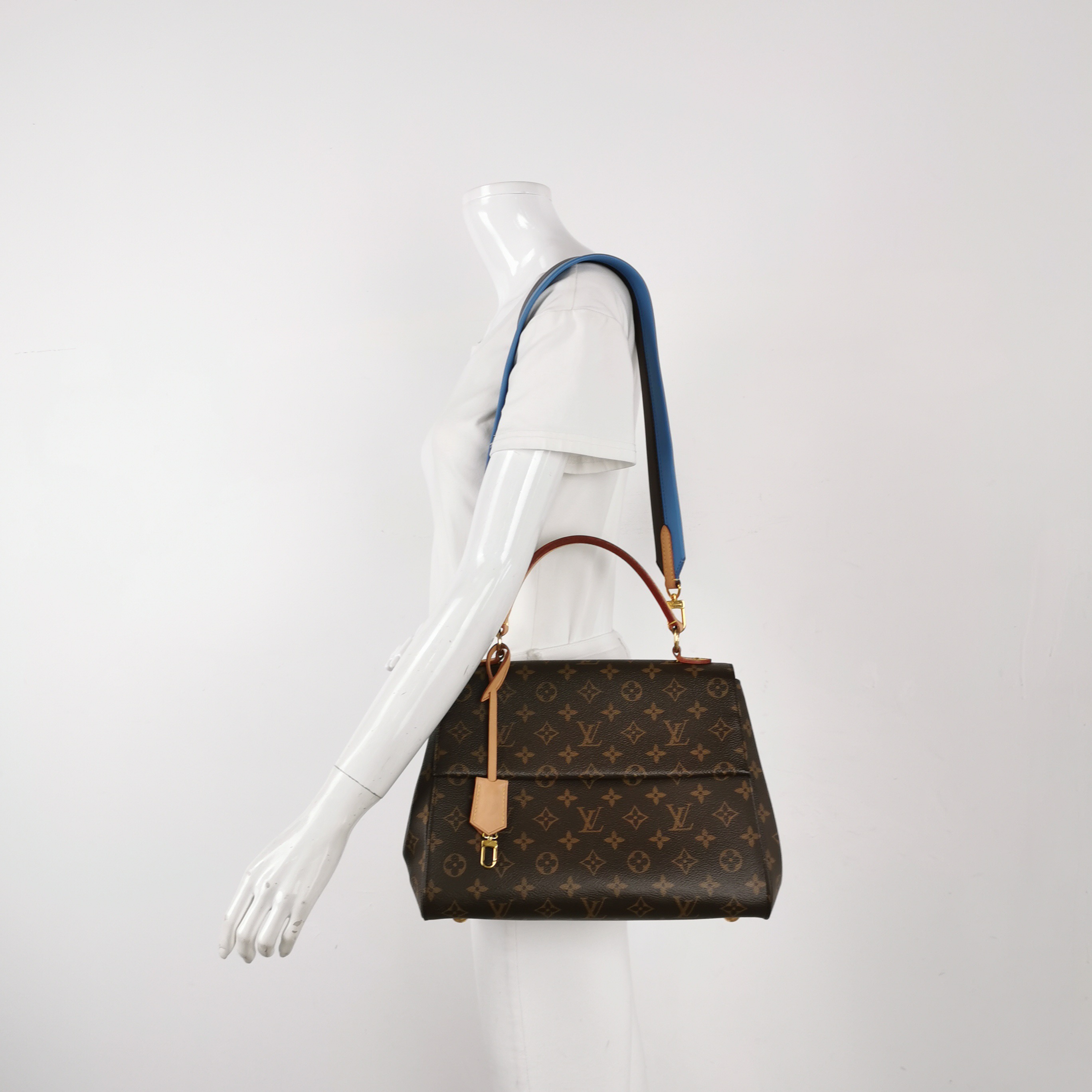Louis Vuitton(LV) Cluny Top Handle Bag Monogram Canvas MM — alternate view