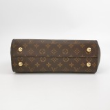 Louis Vuitton(LV) Cluny Top Handle Bag Monogram Canvas MM — thumbnail 6