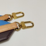 Louis Vuitton(LV) Cluny Top Handle Bag Monogram Canvas MM — thumbnail 12