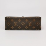 Louis Vuitton(LV) Locky Handbag Monogram Canvas with Leather BB — thumbnail 6