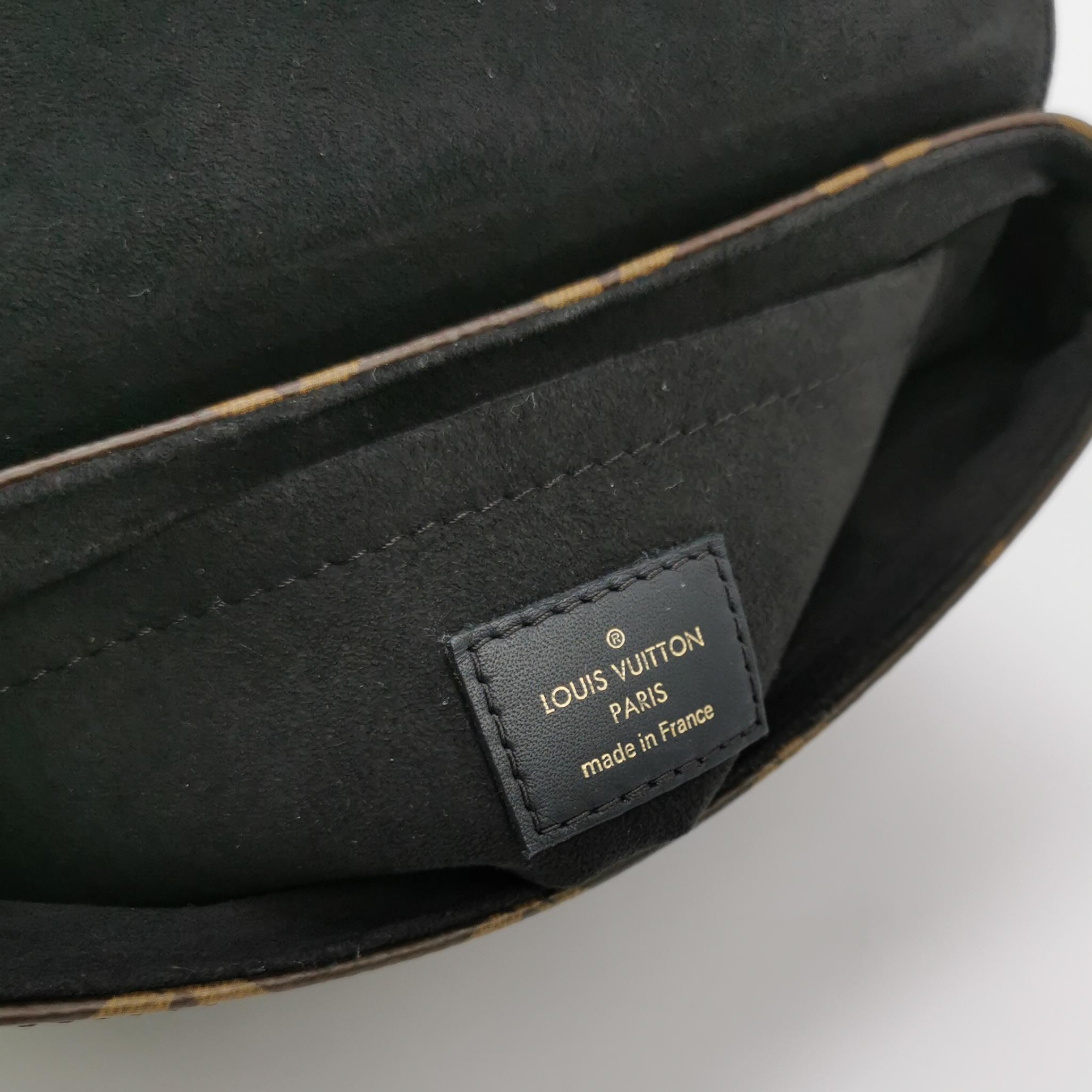 Louis Vuitton(LV) Locky Handbag Monogram Canvas with Leather BB — photo 9 of 17