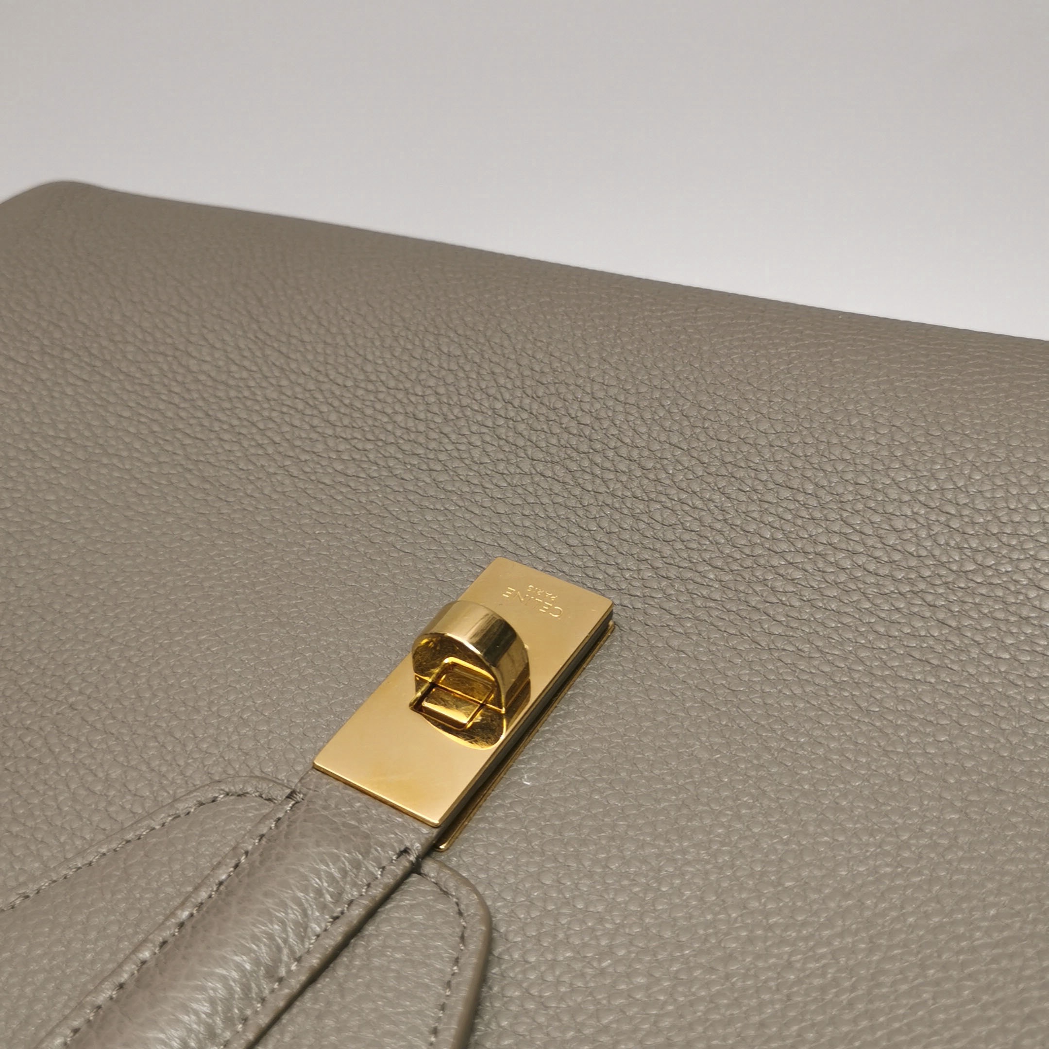 Celine Soft 16 Bag Smooth Calfskin Medium — photo 12 of 18