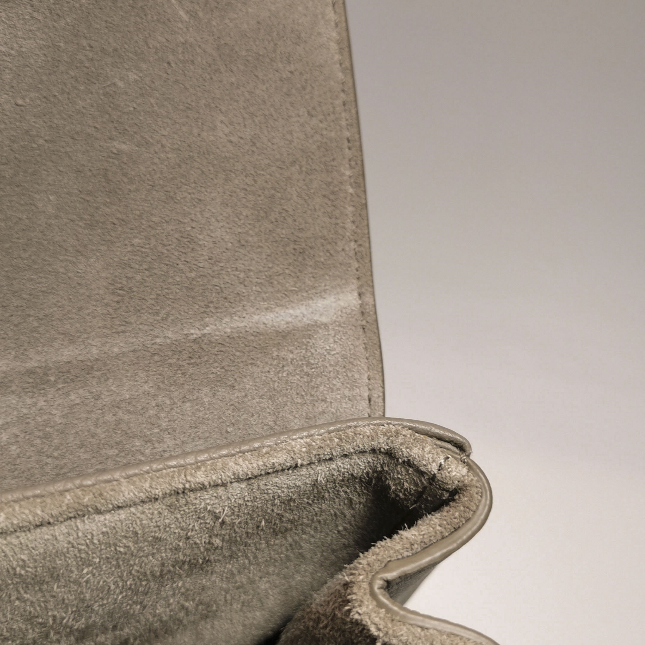 Celine Soft 16 Bag Smooth Calfskin Medium — photo 11 of 18