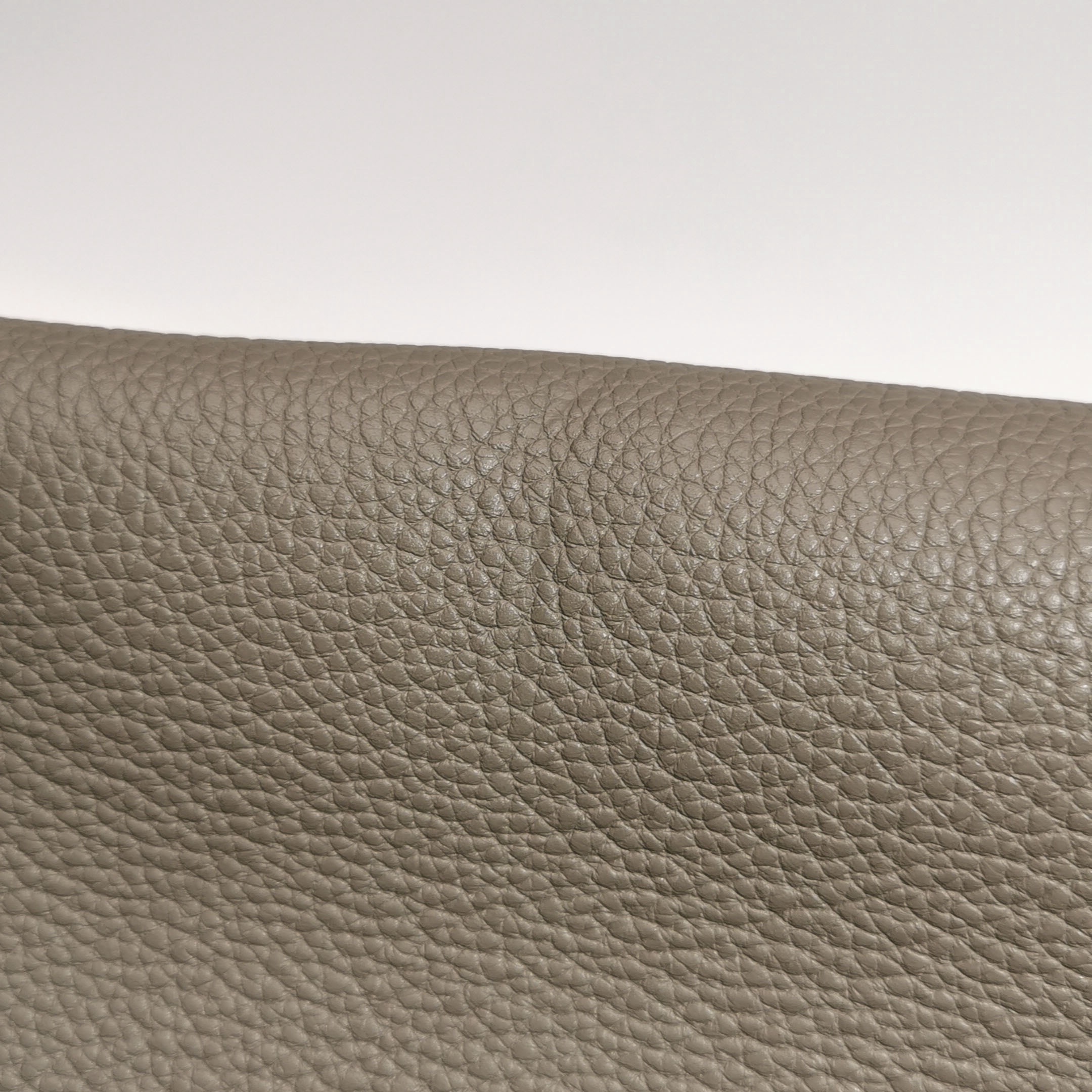Celine Soft 16 Bag Smooth Calfskin Medium — photo 15 of 18