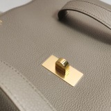 Celine Soft 16 Bag Smooth Calfskin Medium — thumbnail 13