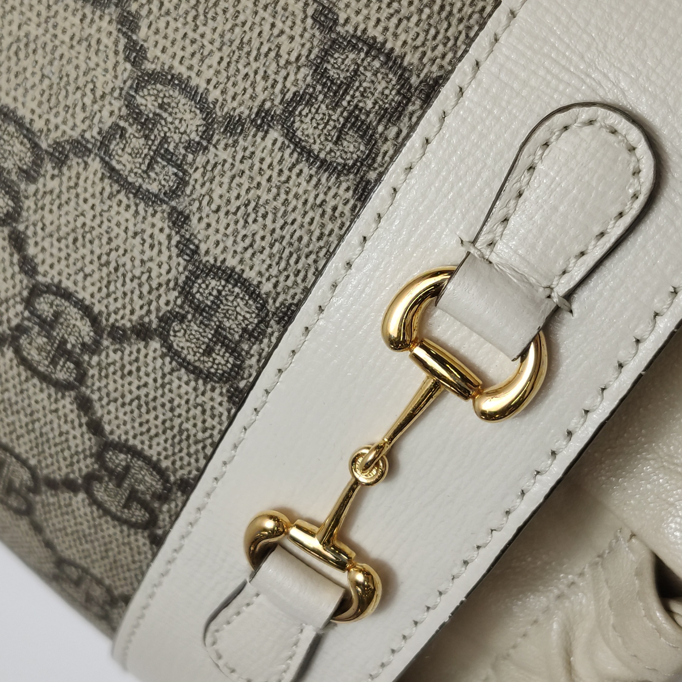 Gucci Horsebit 1955 Bucket Bag GG Coated Canvas Small — photo 10 of 16