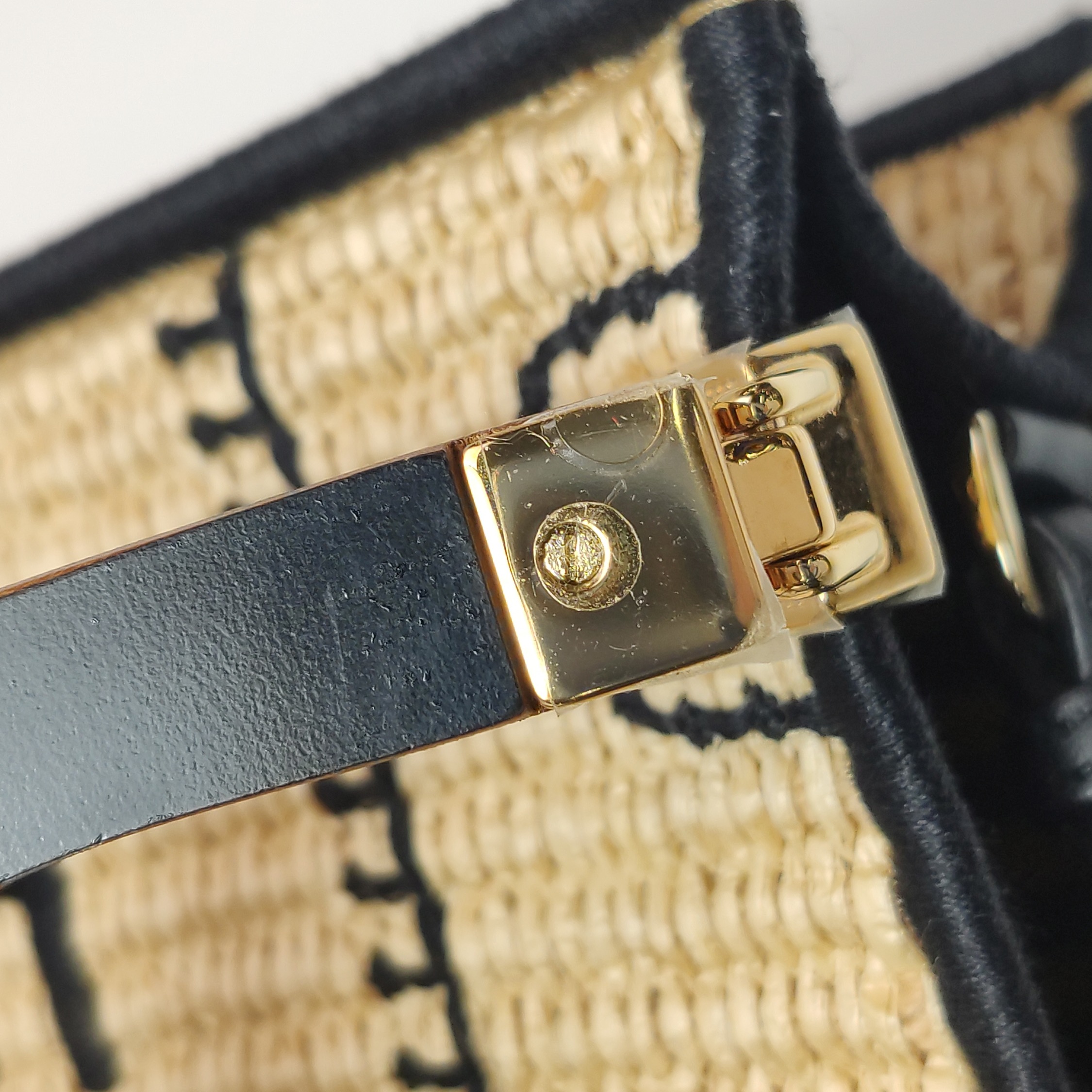 Fendi Sunshine Shopper Tote Straw Mini — photo 14 of 17