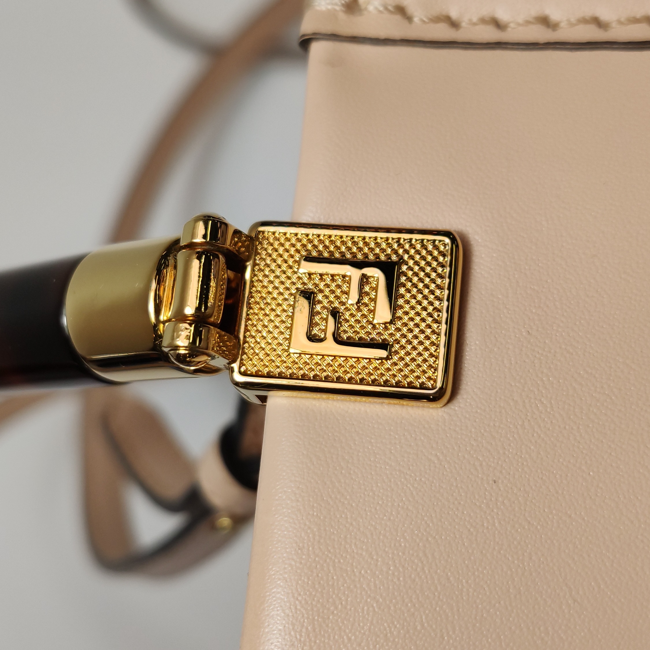 Fendi Sunshine Shopper Tote Leather Mini — photo 10 of 21