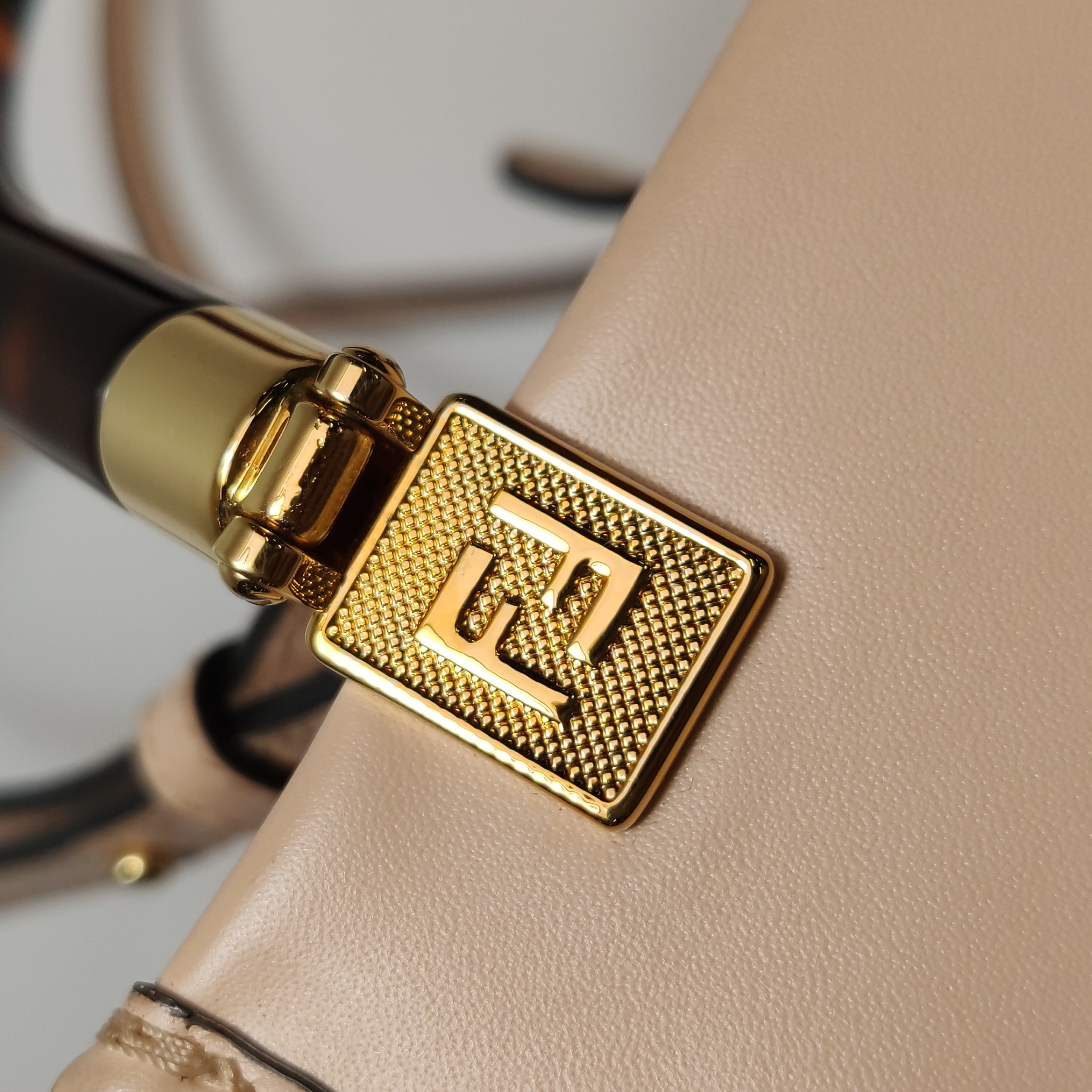 Fendi Sunshine Shopper Tote Leather Mini — photo 9 of 21
