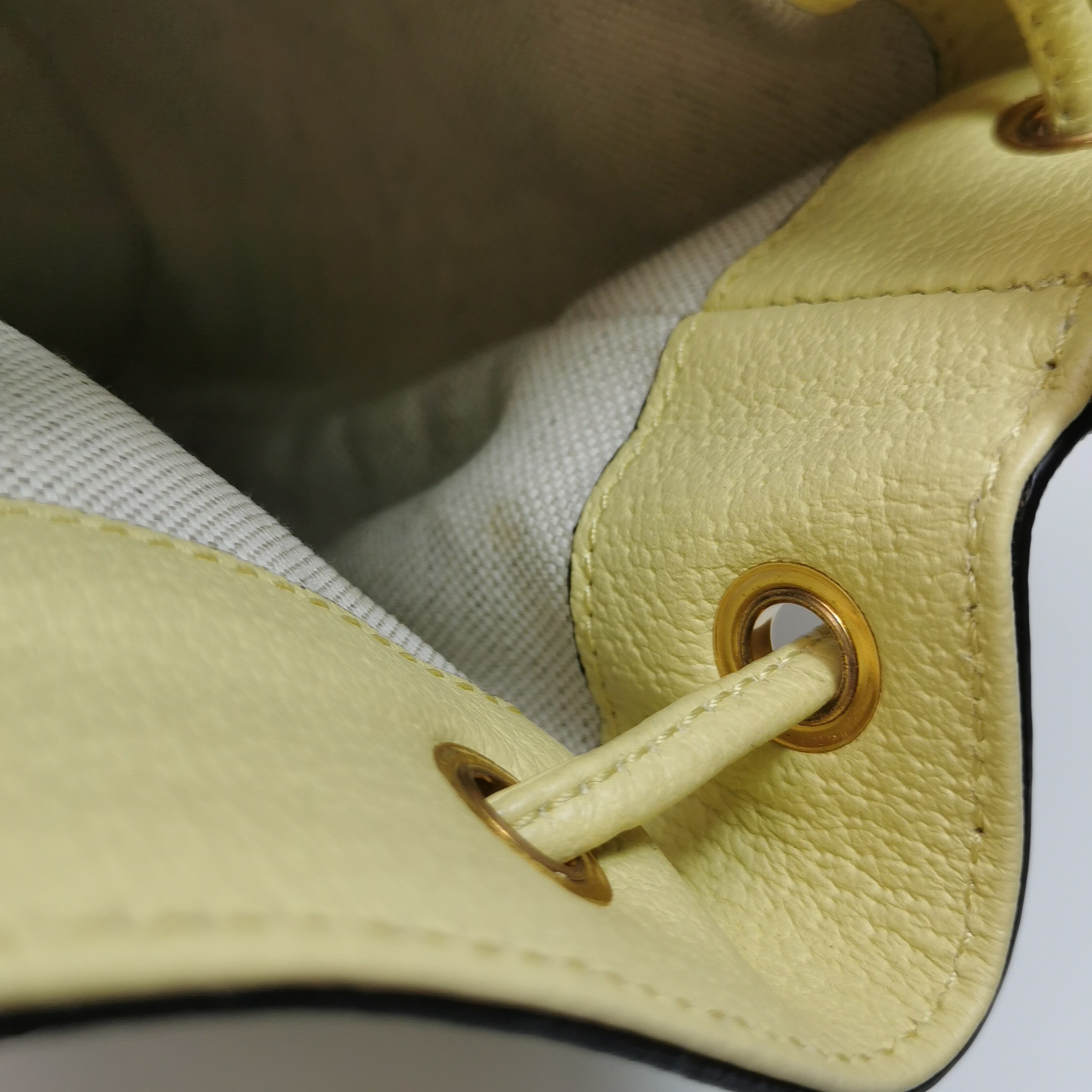 Gucci Ophidia Bucket Bag Jumbo GG Canvas with Leather Mini — photo 10 of 15