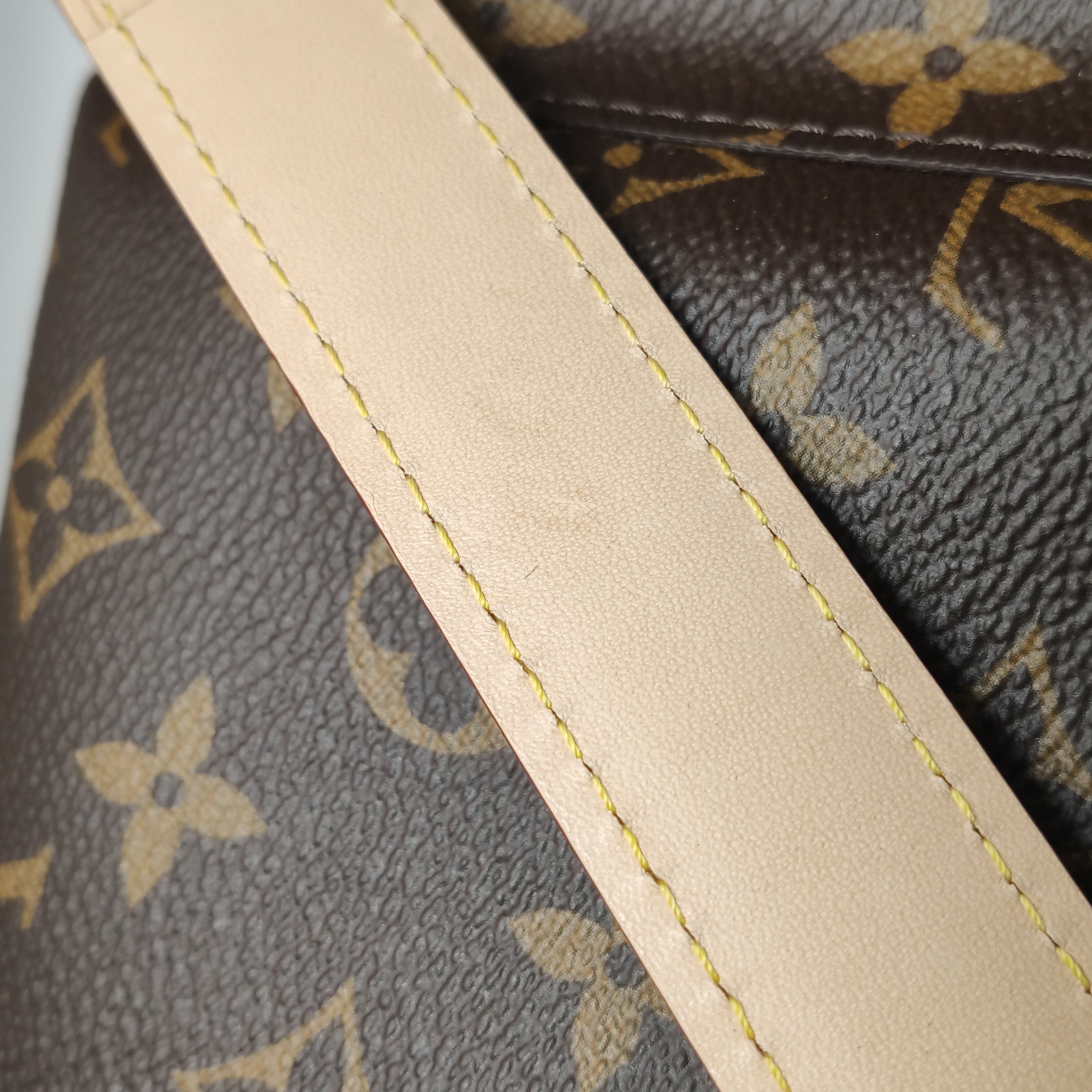 Louis Vuitton(LV) PM Shoulder Bag Monogram Canvas Brown — photo 17 of 21