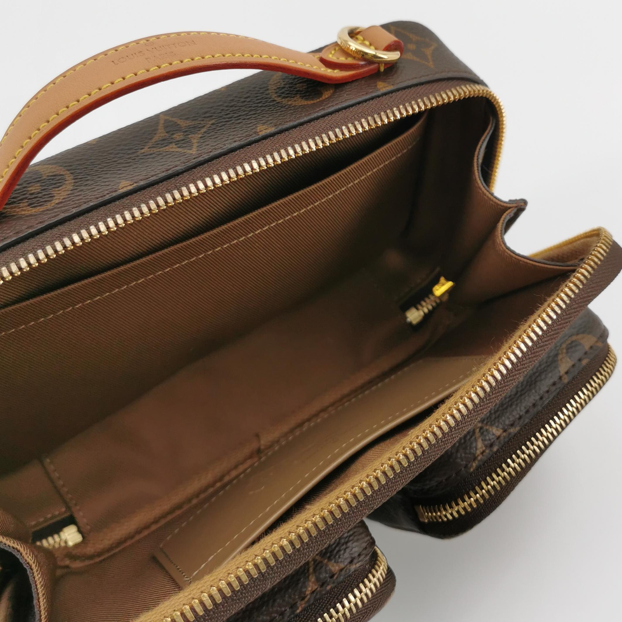 Louis Vuitton(LV) Utility Crossbody Bag Monogram Canvas — photo 8 of 22