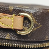 Louis Vuitton(LV) Utility Crossbody Bag Monogram Canvas — thumbnail 13