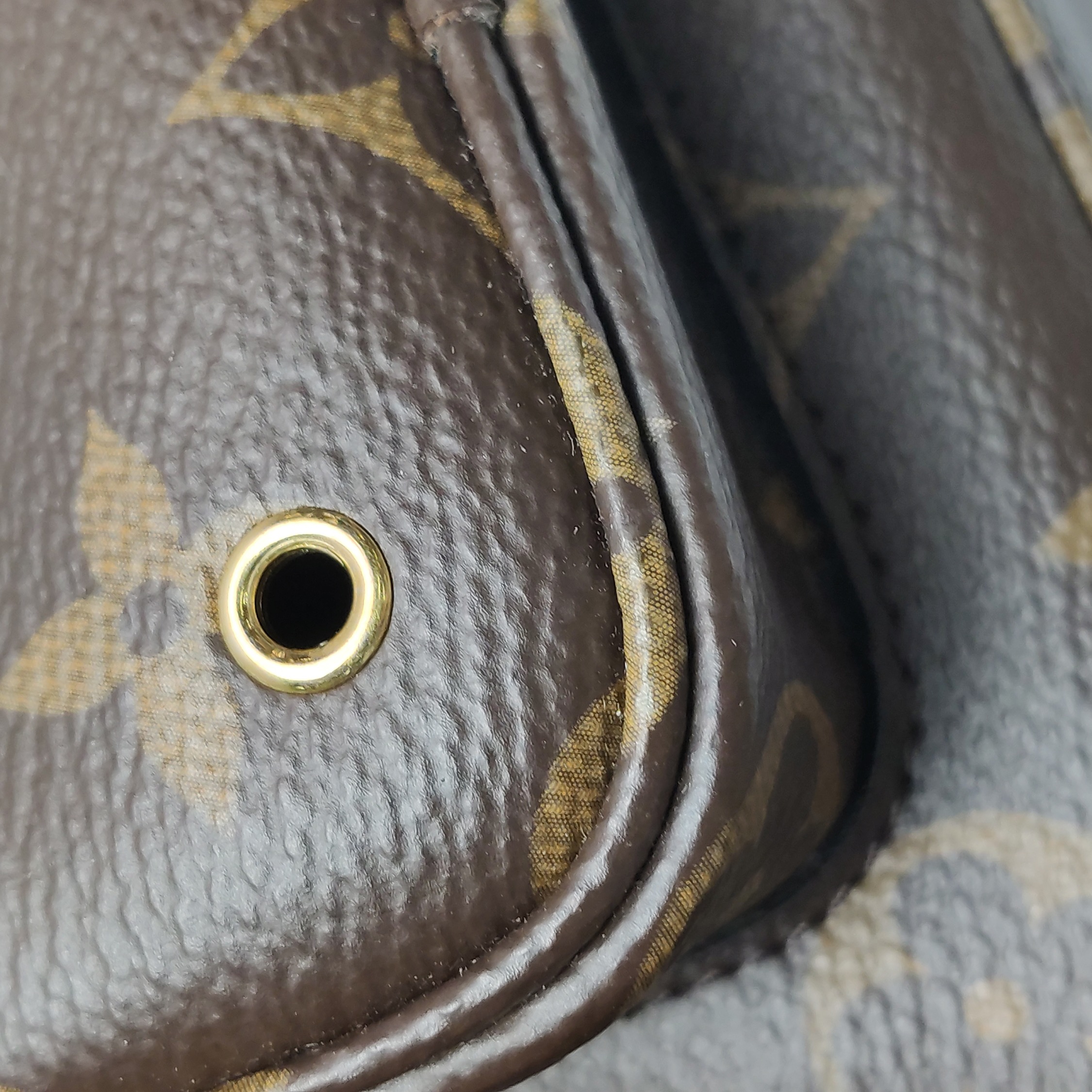 Louis Vuitton(LV) Utility Crossbody Bag Monogram Canvas — photo 18 of 22