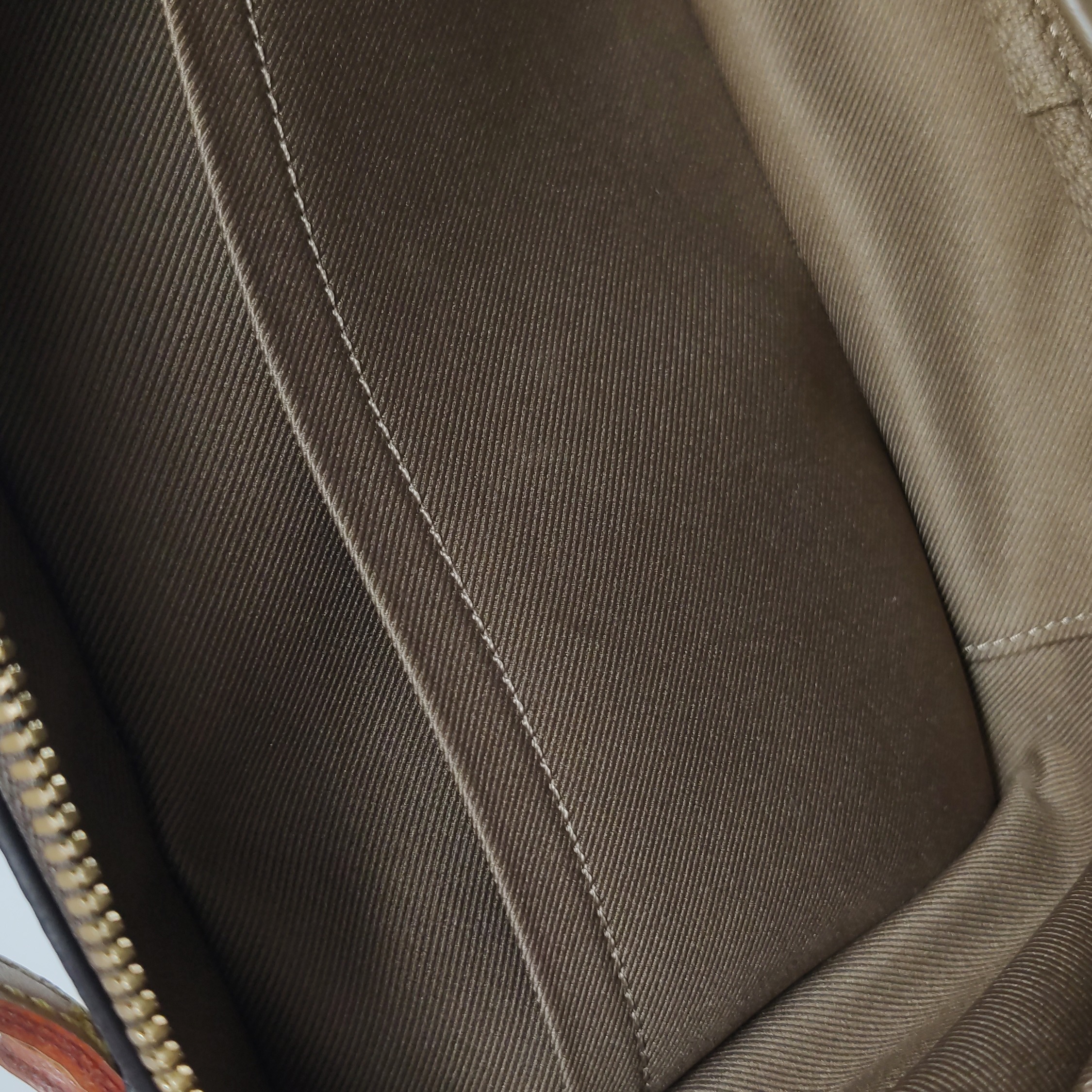 Louis Vuitton(LV) Utility Crossbody Bag Monogram Canvas — photo 16 of 23