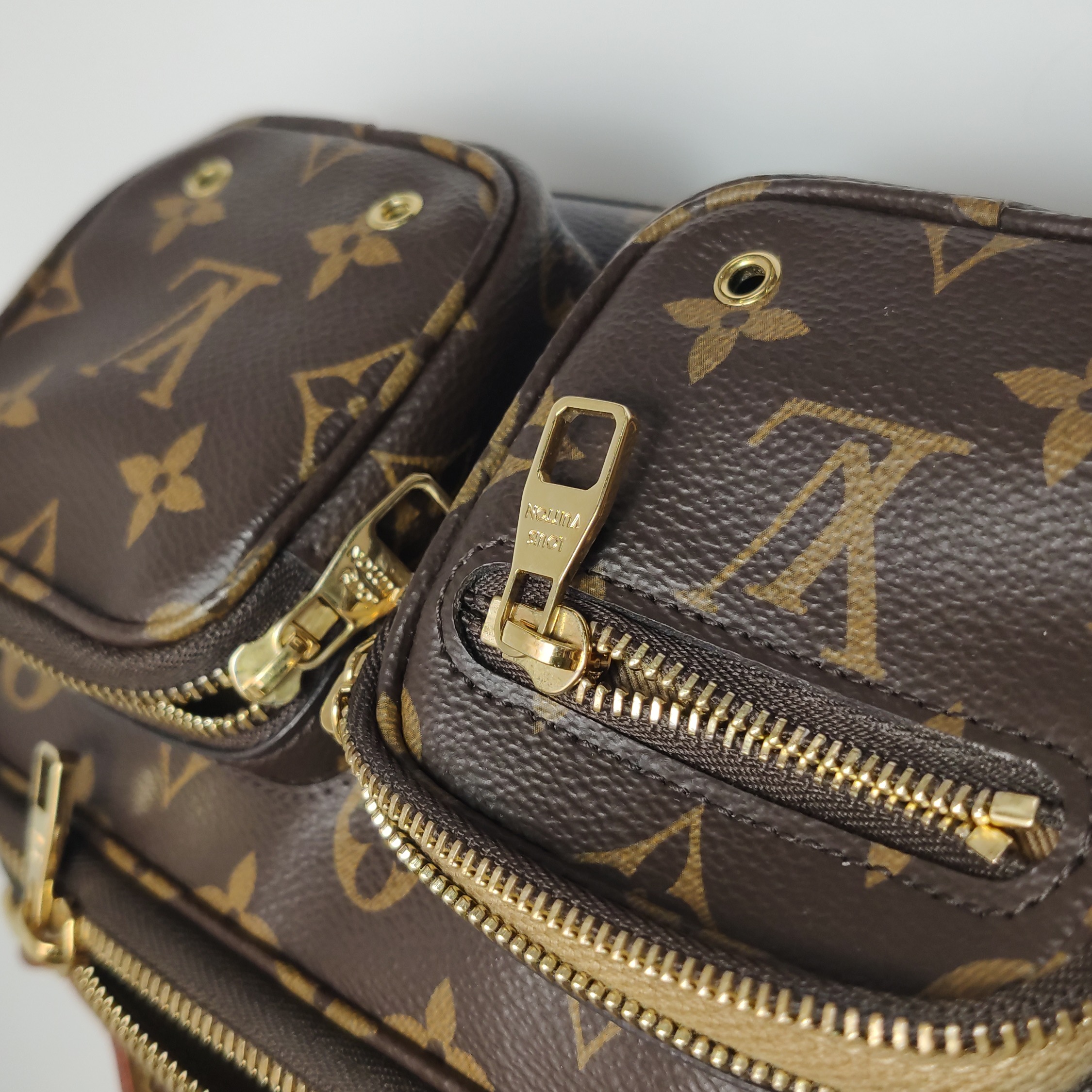 Louis Vuitton(LV) Utility Crossbody Bag Monogram Canvas — photo 17 of 23