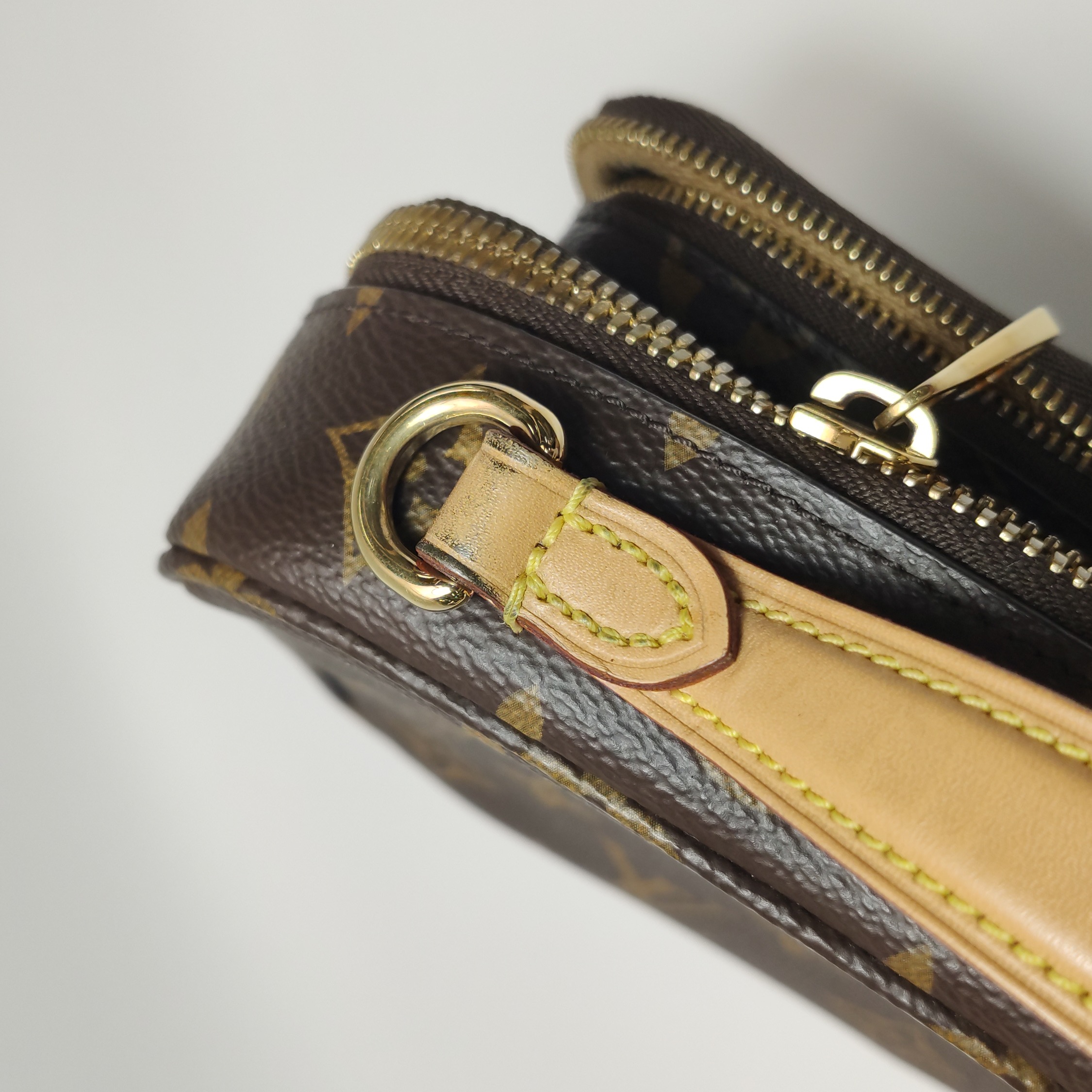 Louis Vuitton(LV) Utility Crossbody Bag Monogram Canvas — photo 20 of 23