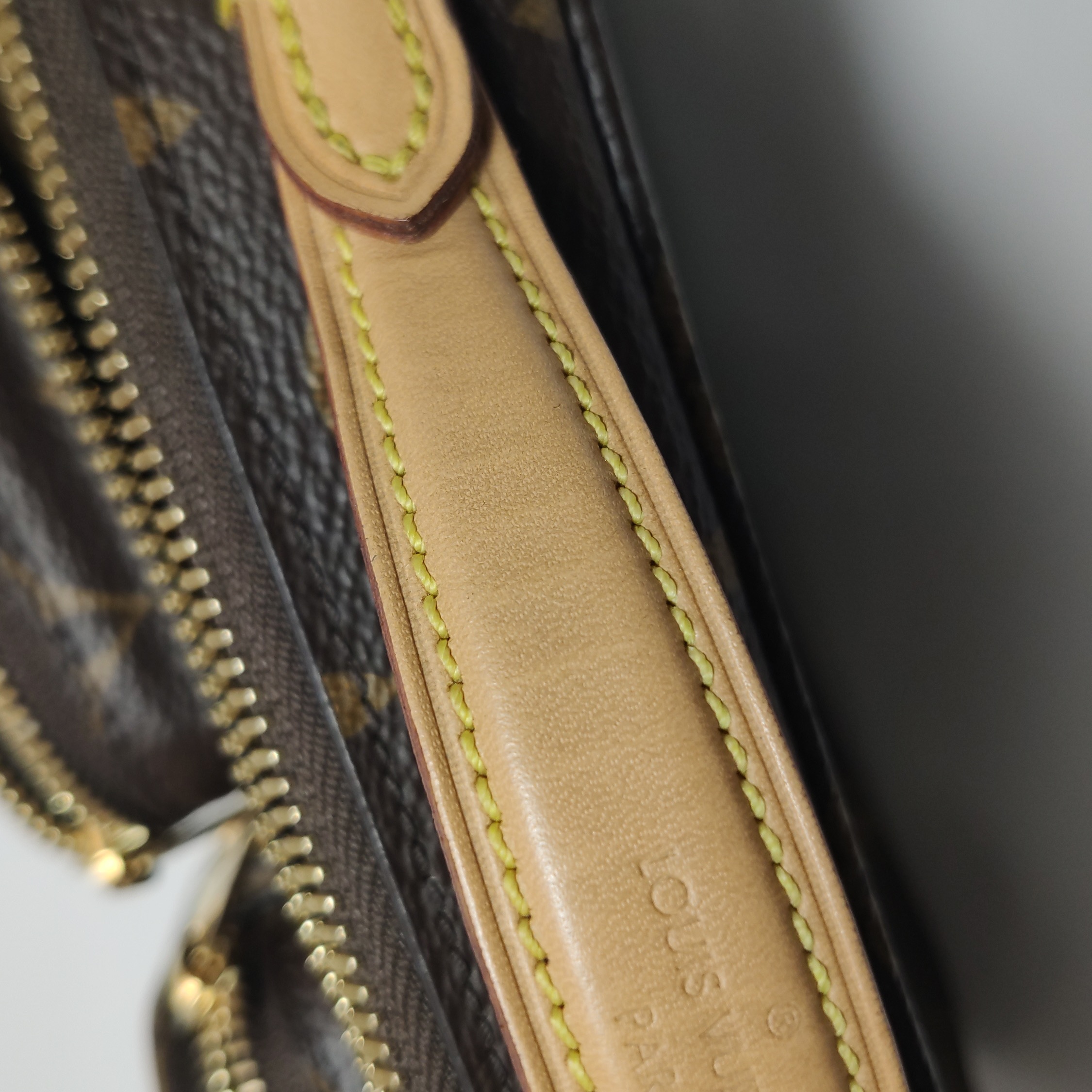Louis Vuitton(LV) Utility Crossbody Bag Monogram Canvas — photo 21 of 23