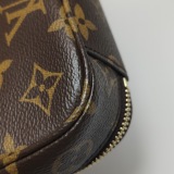 Louis Vuitton(LV) Utility Crossbody Bag Monogram Canvas — thumbnail 13