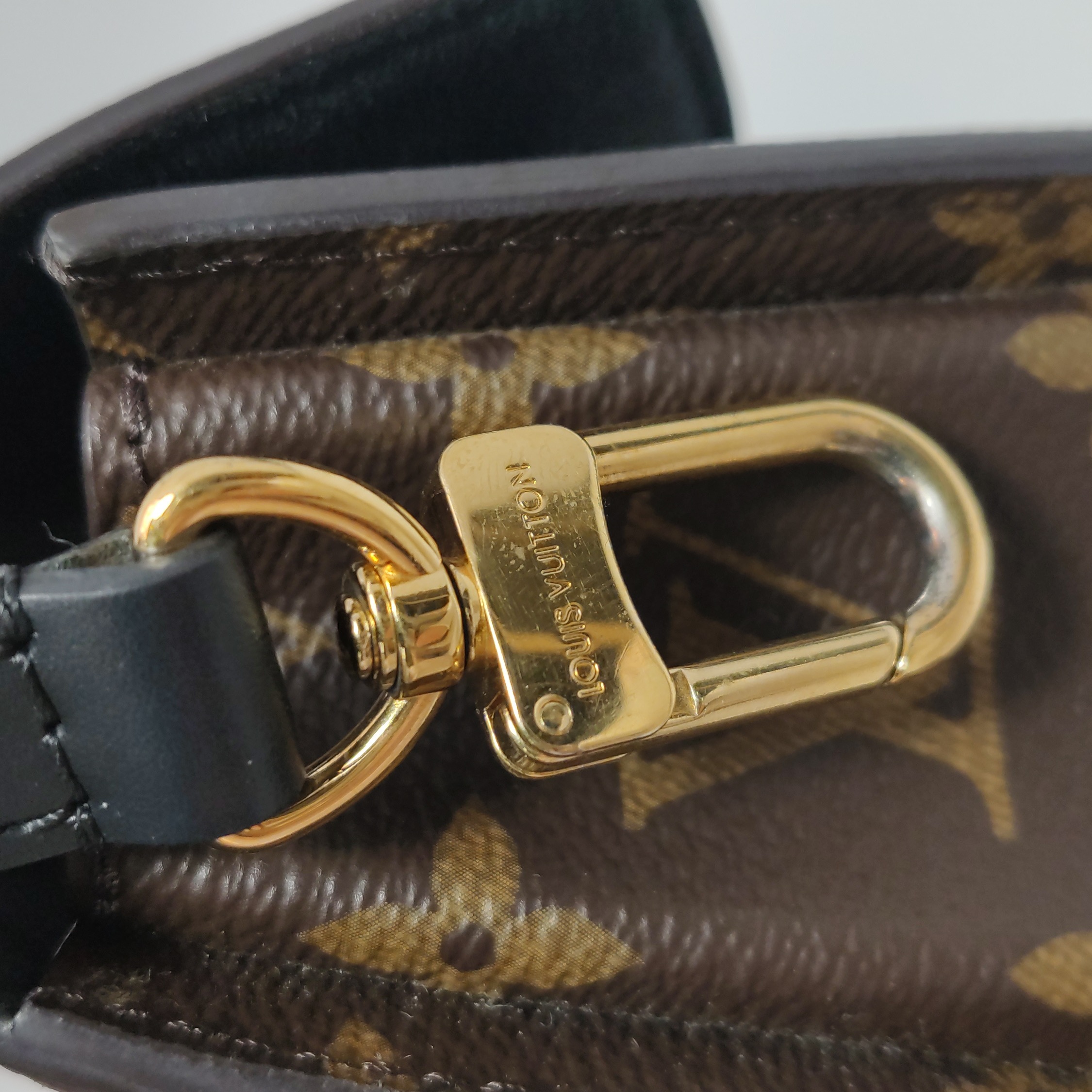 Louis Vuitton(LV) Tilsitt Top Handle Bag Reverse Monogram Canvas — photo 14 of 18