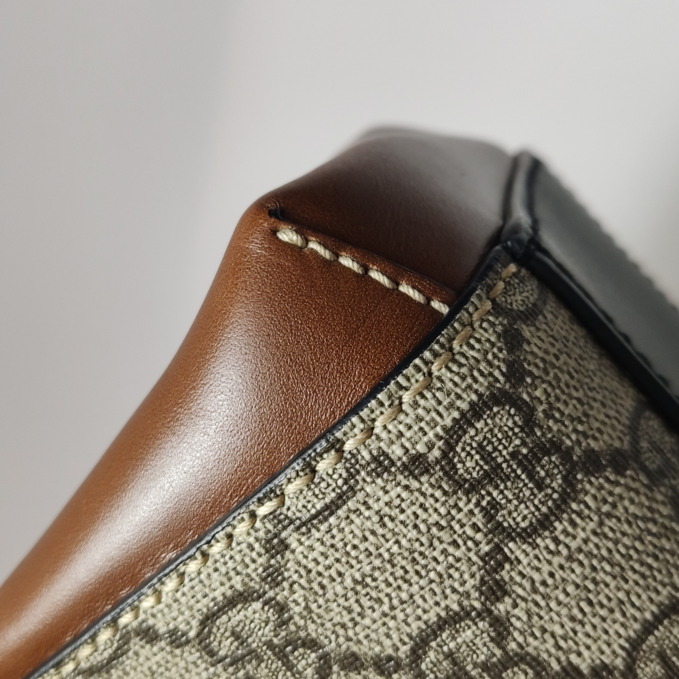 Gucci Padlock Backpack GG Coated Canvas and Leather Mini — photo 13 of 16
