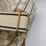 Louis Vuitton(LV) Naviglio Handbag Damier — thumbnail 16