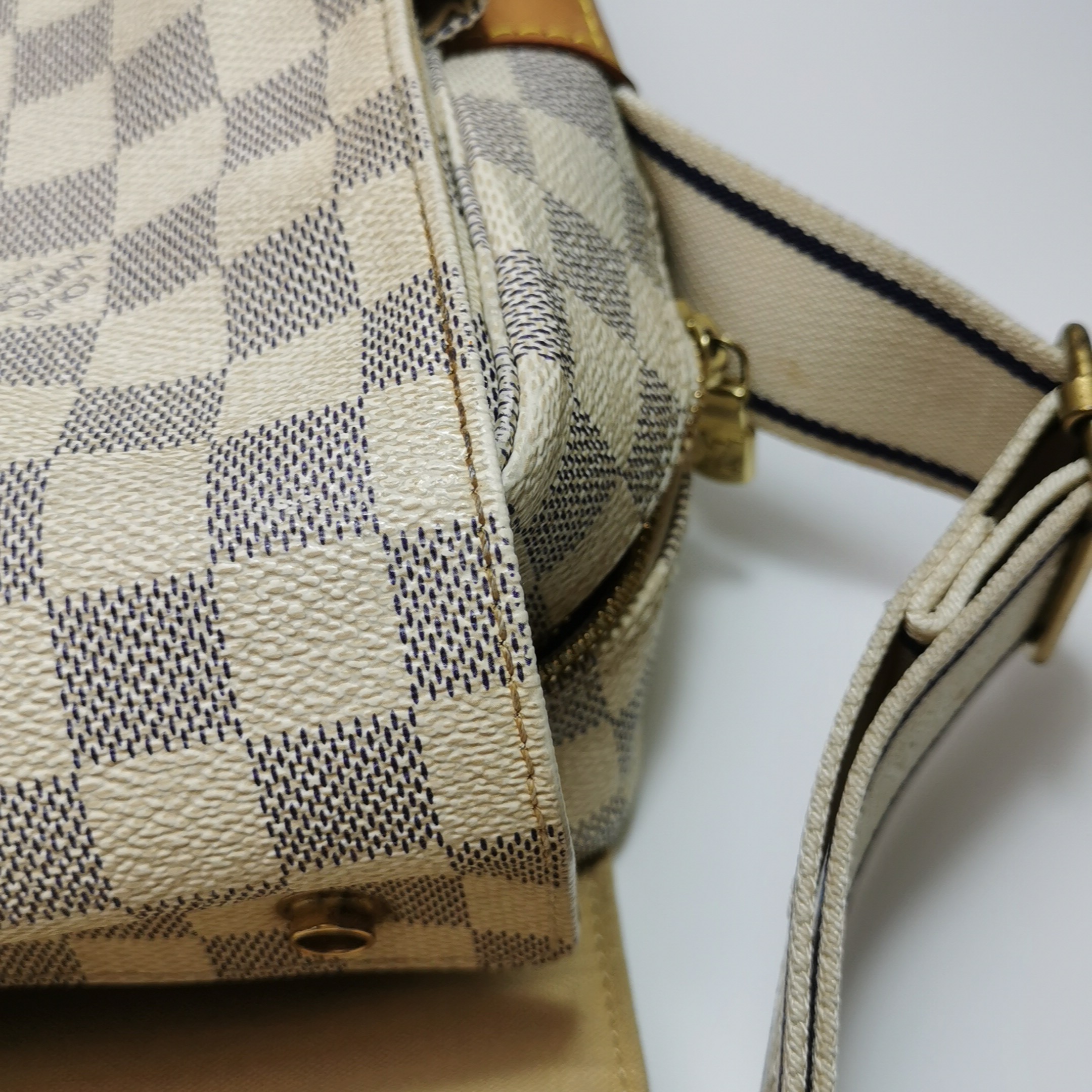 Louis Vuitton(LV) Naviglio Handbag Damier — photo 13 of 23