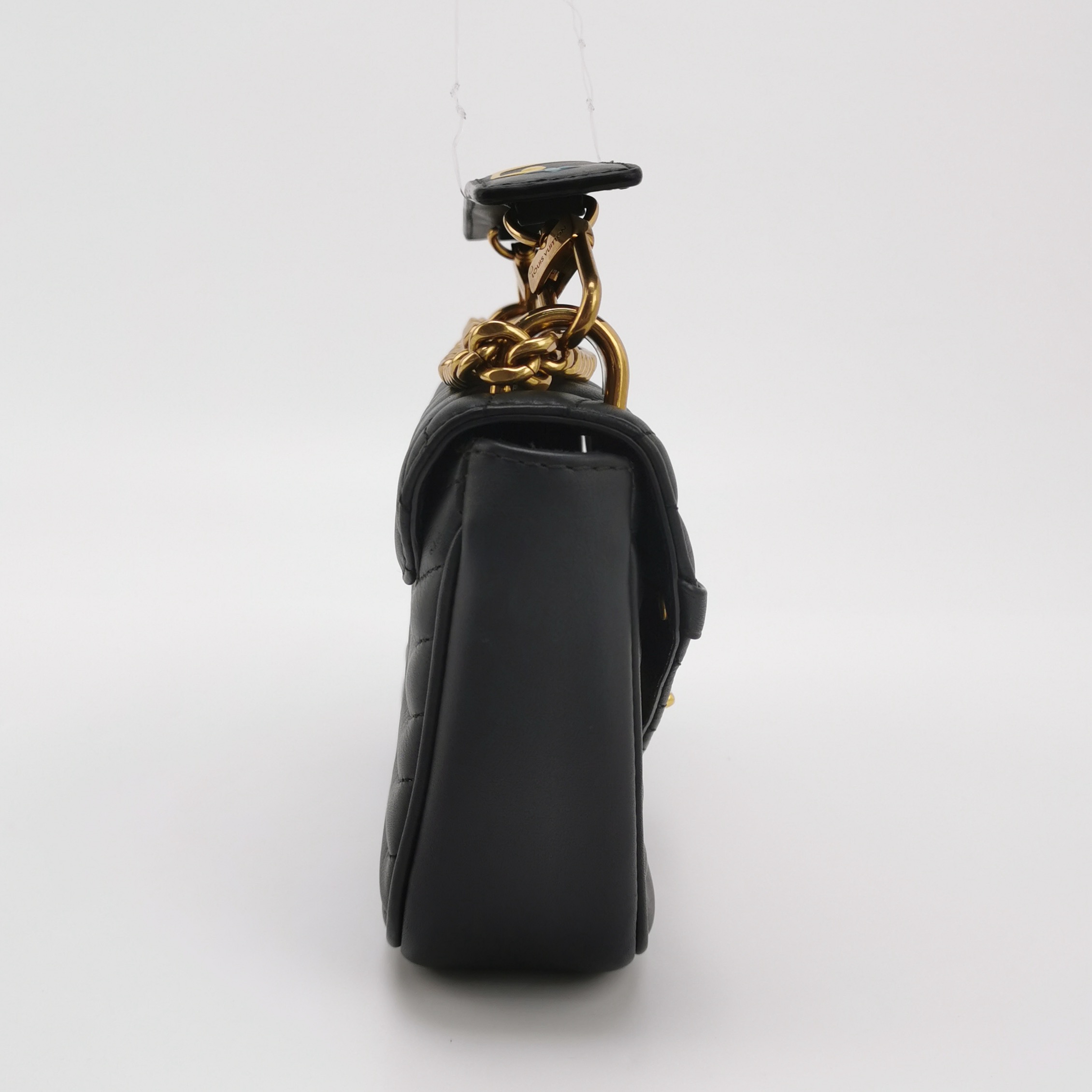Louis Vuitton(LV) New Wave Chain Bag Quilted Leather PM — photo 4 of 19