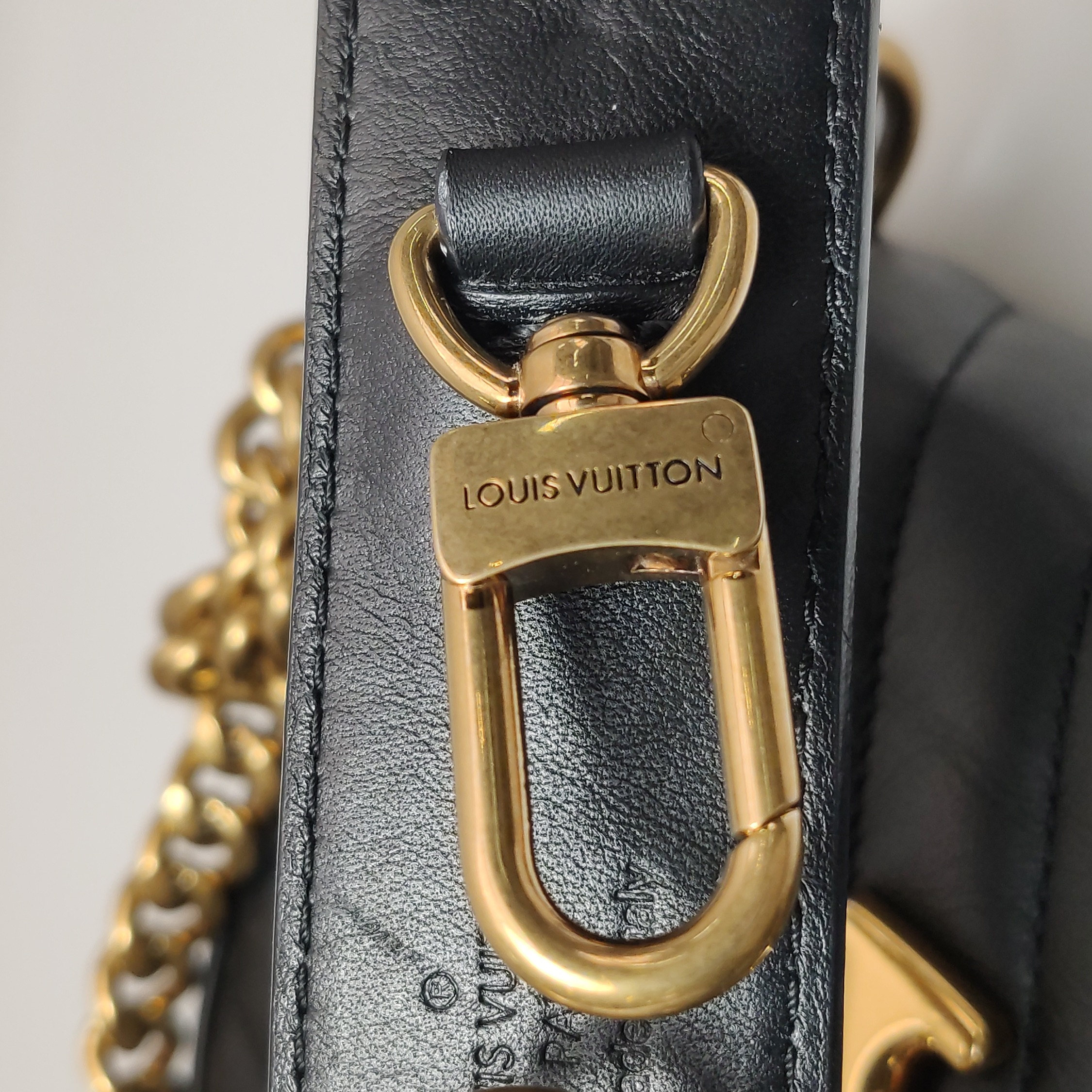 Louis Vuitton(LV) New Wave Chain Bag Quilted Leather PM — photo 13 of 19