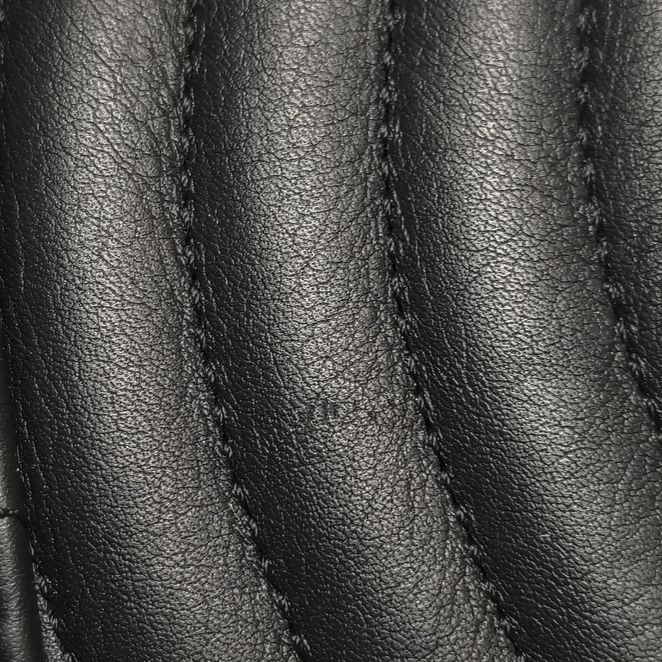 Louis Vuitton(LV) New Wave Chain Bag Quilted Leather PM — photo 19 of 19