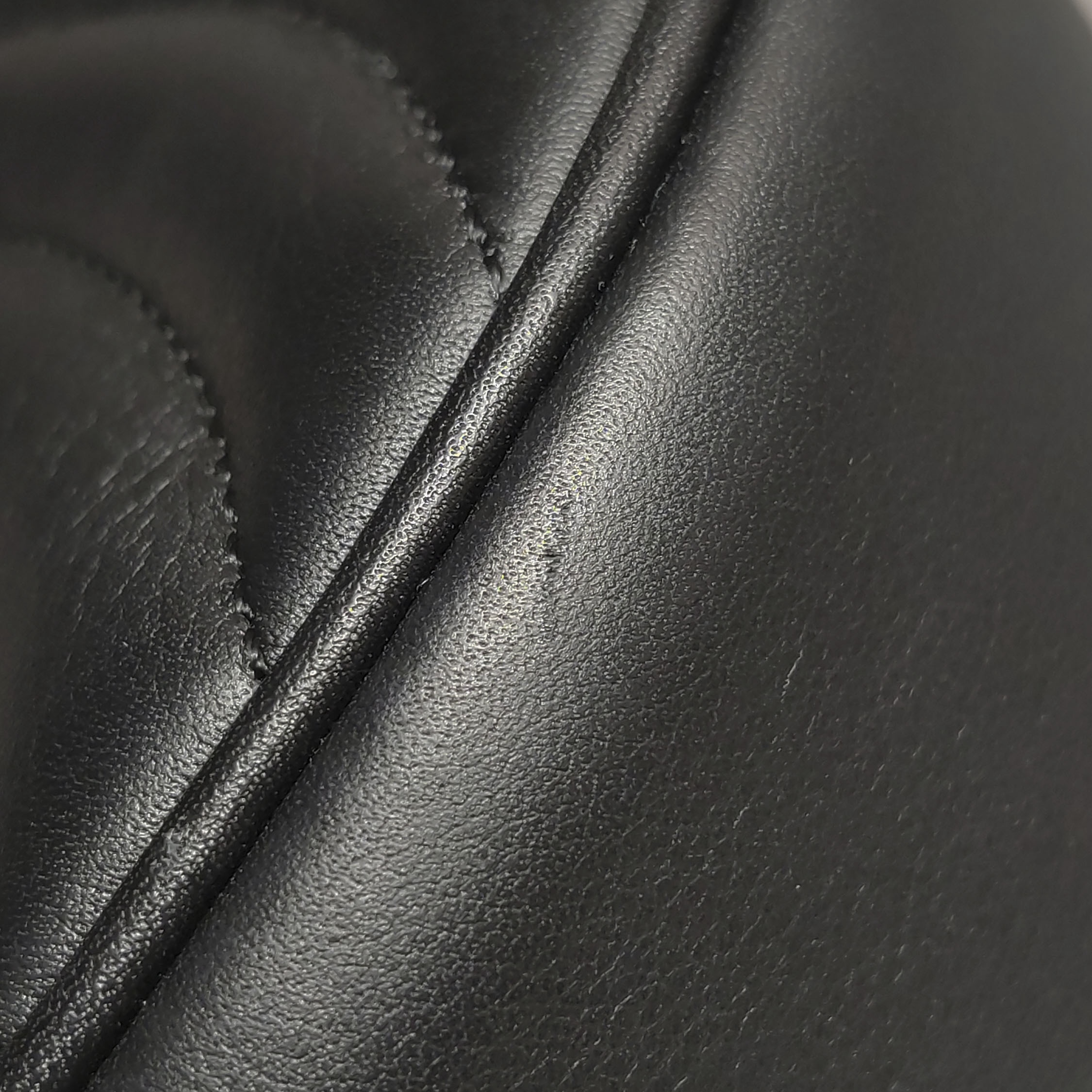 Louis Vuitton(LV) New Wave Chain Bag Quilted Leather PM — photo 17 of 19
