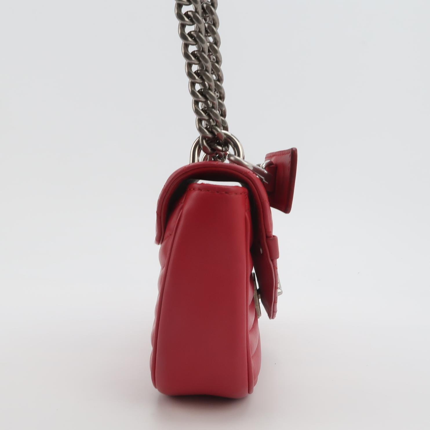 Louis Vuitton(LV) New Wave Chain Bag Quilted Leather PM — photo 4 of 23