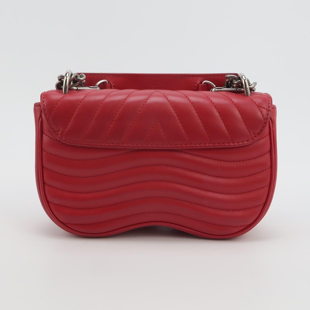 Louis Vuitton(LV) New Wave Chain Bag Quilted Leather PM — photo 5 of 23