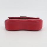 Louis Vuitton(LV) New Wave Chain Bag Quilted Leather PM — thumbnail 6