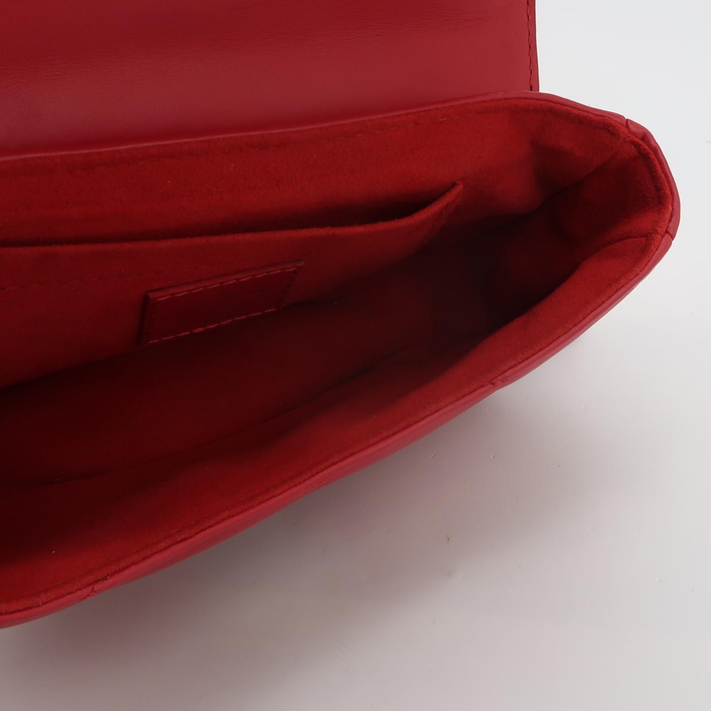 Louis Vuitton(LV) New Wave Chain Bag Quilted Leather PM — photo 7 of 23