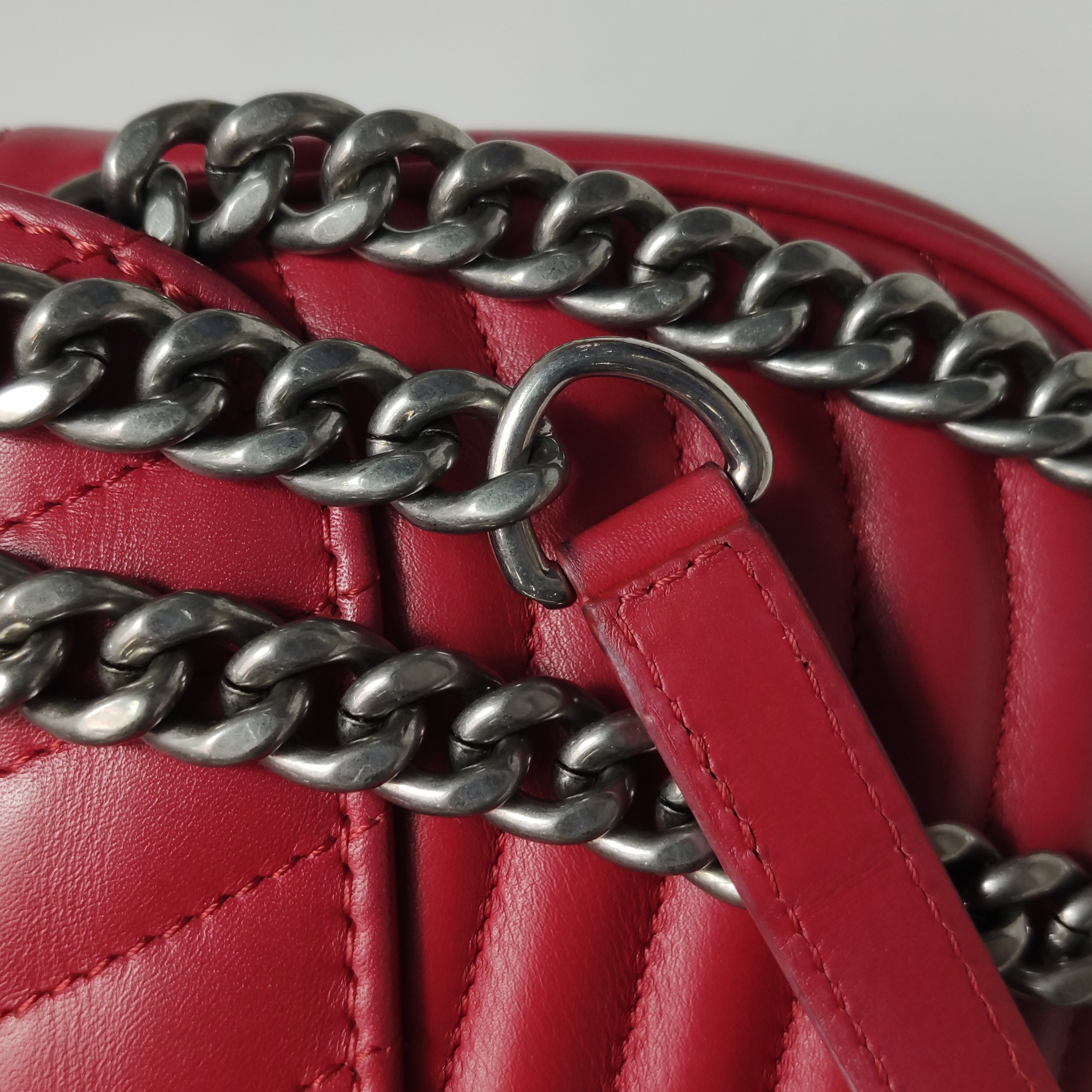 Louis Vuitton(LV) New Wave Chain Bag Quilted Leather PM — photo 17 of 23