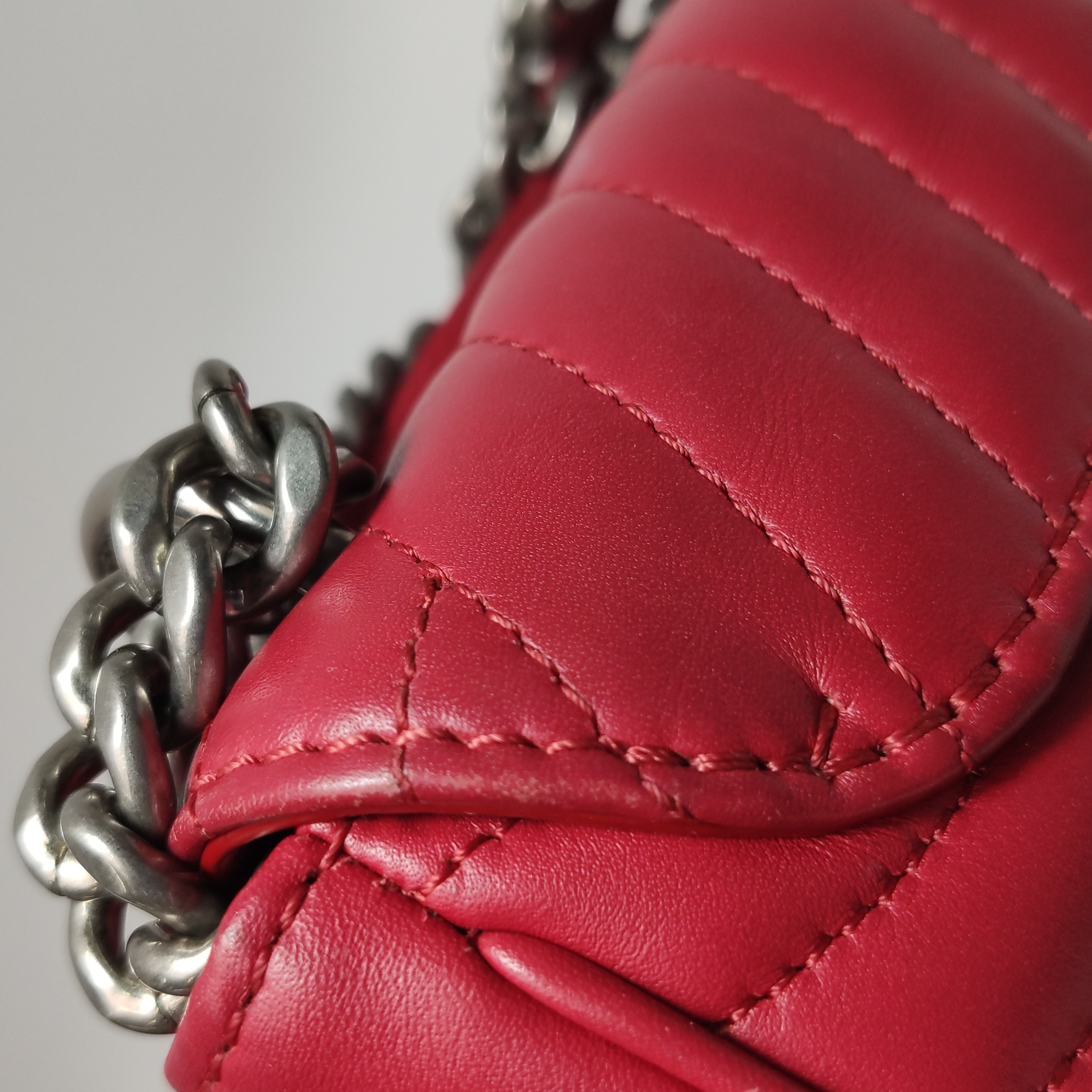 Louis Vuitton(LV) New Wave Chain Bag Quilted Leather PM — photo 19 of 23