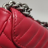 Louis Vuitton(LV) New Wave Chain Bag Quilted Leather PM — thumbnail 19