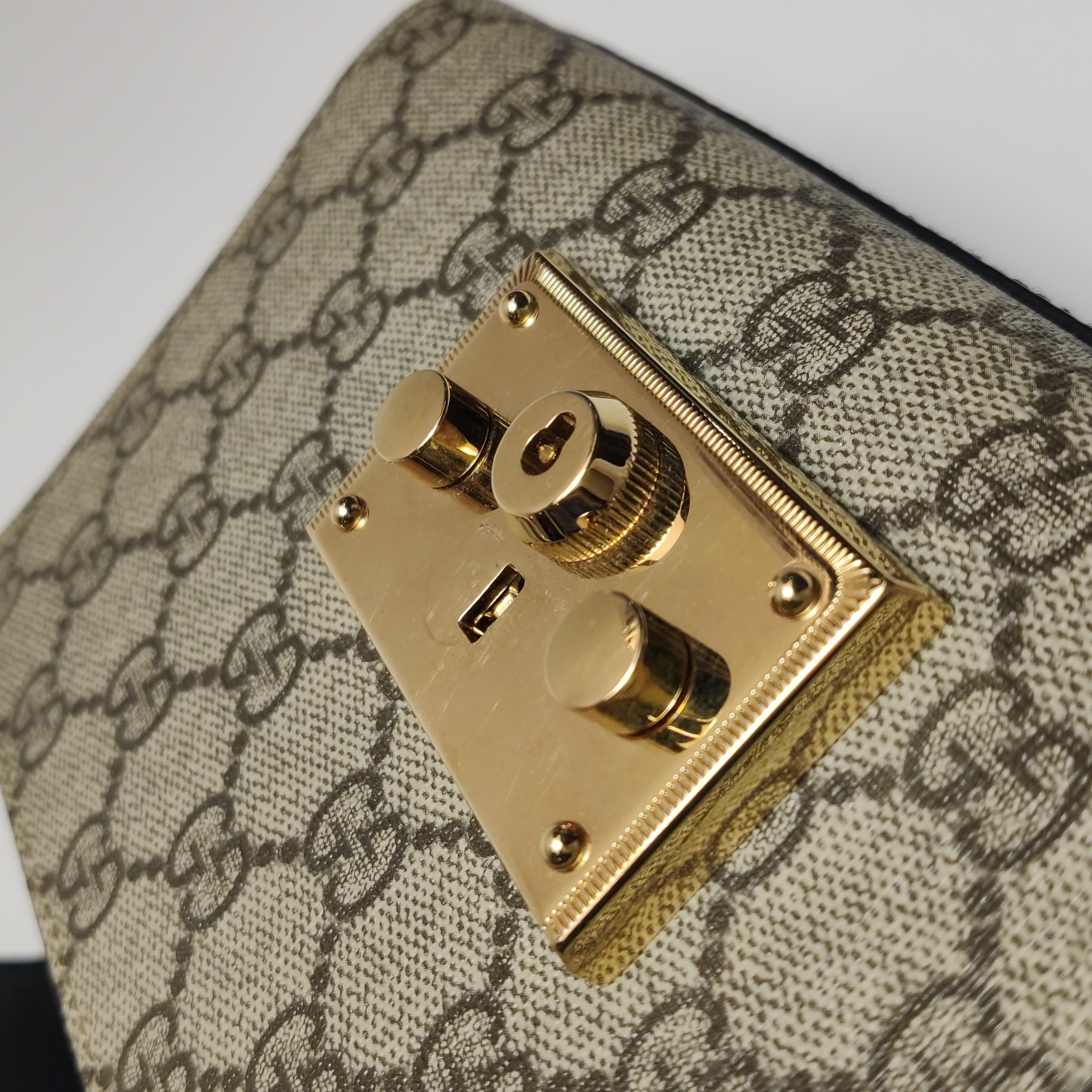 Gucci Padlock Shoulder Bag GG Coated Canvas and Leather Small — photo 9 of 15
