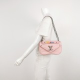 Louis Vuitton(LV) New Wave Chain Bag Quilted Leather MM — thumbnail 2